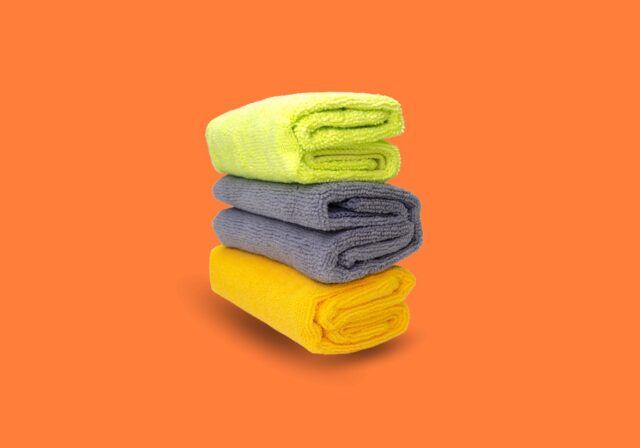 Coral Fleece Plain Bath  towel 300 GSM in  maxoshine packing  140x70  cm